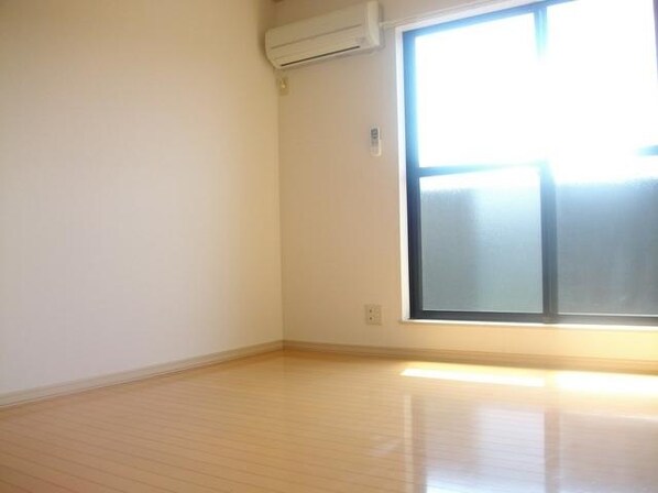 メゾネット・アミの物件内観写真